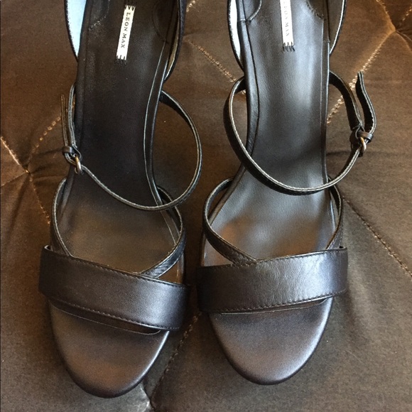 *Clear Out Sale* Studio Max Black High Heels - Picture 3 of 8